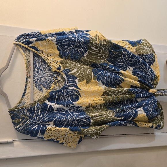 Boho Tropical Multi Color Leaf Print Blouse W Front Tie And Gold Neck Design 3XL - Picture 3 of 11